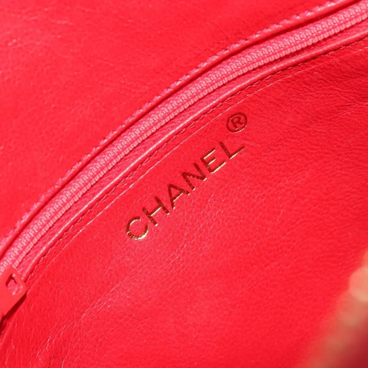Chanel Vintage Diamond Tassel Quilted Suede Red Suede Shoulder Bag Bag (Pre-Owned)