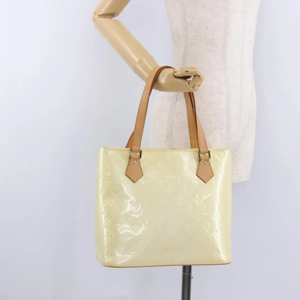 Louis Vuitton Houston Monogram Vernis Beige Patent_Leather Handbag (Pre-Owned)