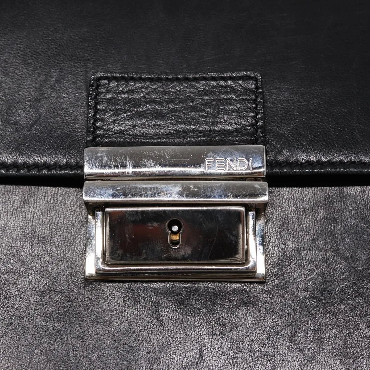 Fendi Vintage Leather Black Leather Handbag (Pre-Owned)