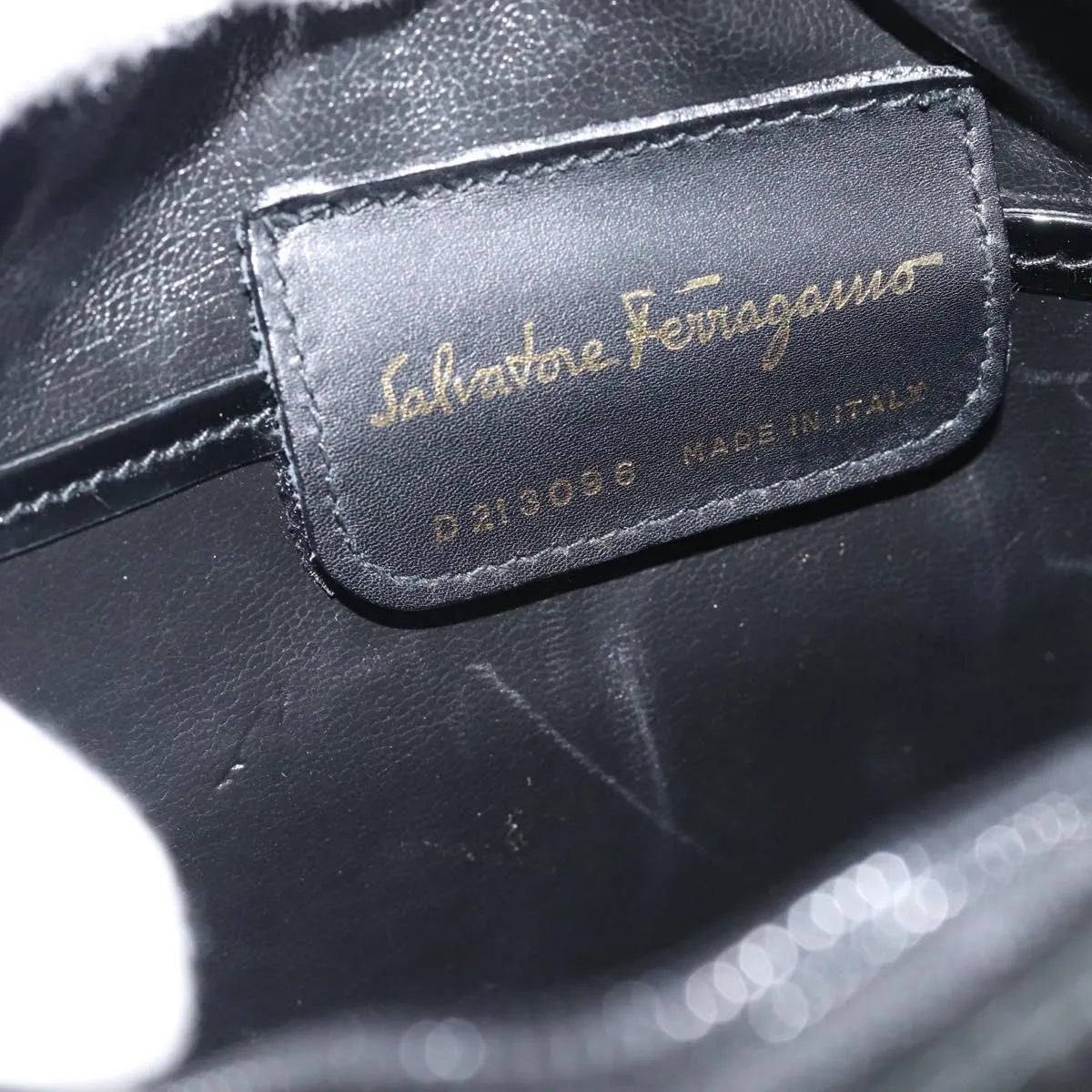 Salvatore Ferragamo Vala Patent Leather Black Patent_Leather Shoulder Bag Bag (Pre-Owned)