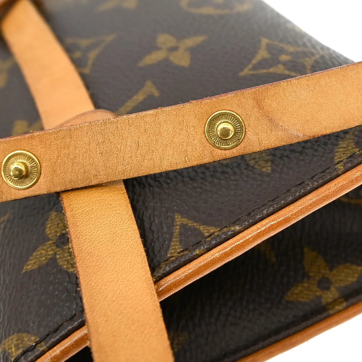 Louis Vuitton Florentine Waist Monogram Canvas Brown Canvas Clutche & Pouche Bag (Pre-Owned)
