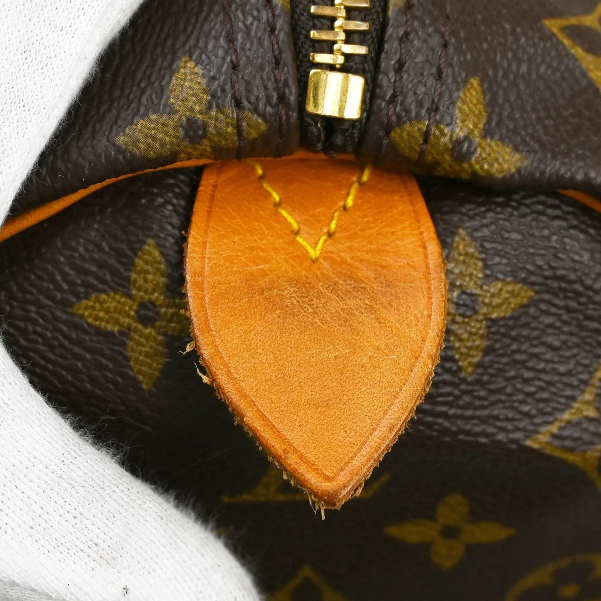 Louis Vuitton Keepall Monogram Canvas Brown Canvas Travel Bag Bag (Pre-Owned)