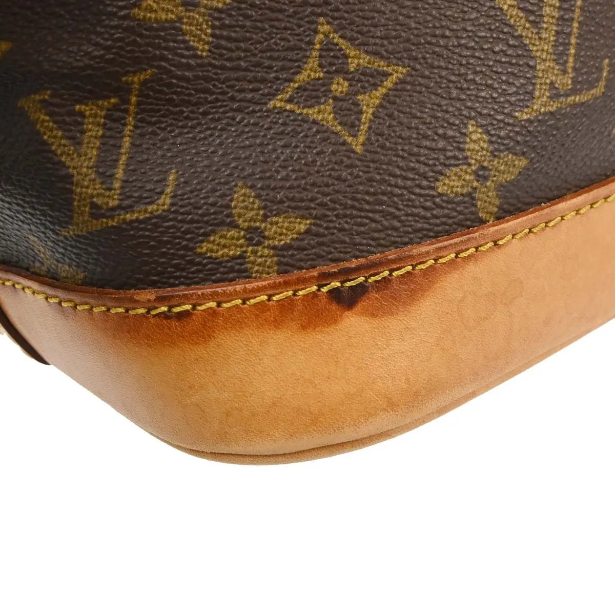 Louis Vuitton Alma Monogram Canvas Brown Canvas Handbag (Pre-Owned)