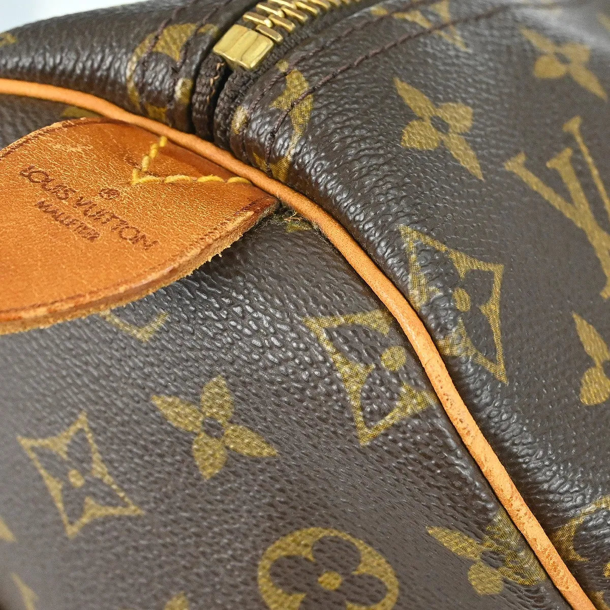 Louis Vuitton Keepall Bag Monogram Canvas Brown Canvas Travel Bag Bag (Pre-Owned)