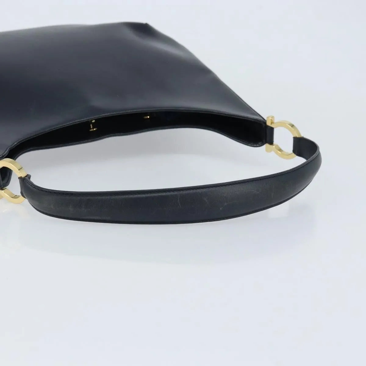 Salvatore Ferragamo Gancini Leather Navy Leather Handbag (Pre-Owned)