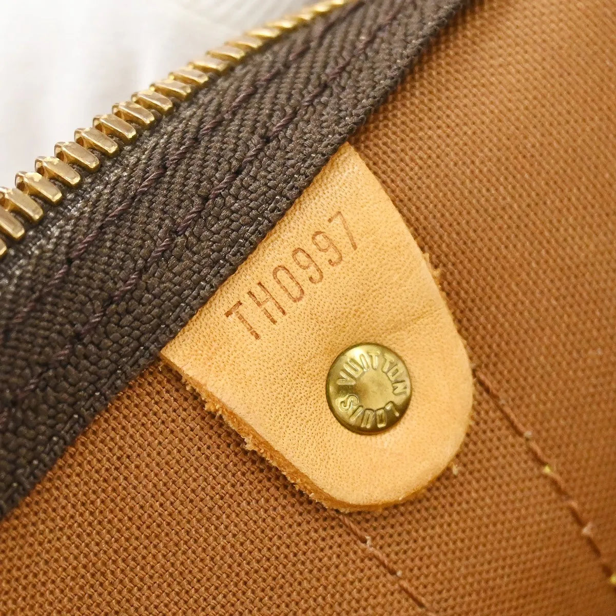 Louis Vuitton Keepall Bandouliere Bag Monogram Canvas Brown Canvas Travel Bag Bag (Pre-Owned)