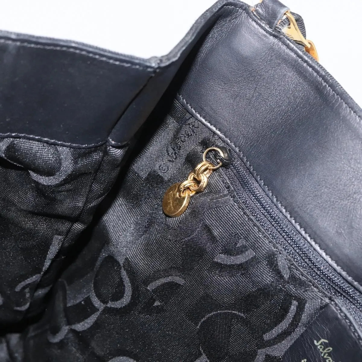 Salvatore Ferragamo Vala Nylon Black Nylon Shoulder Bag Bag (Pre-Owned)