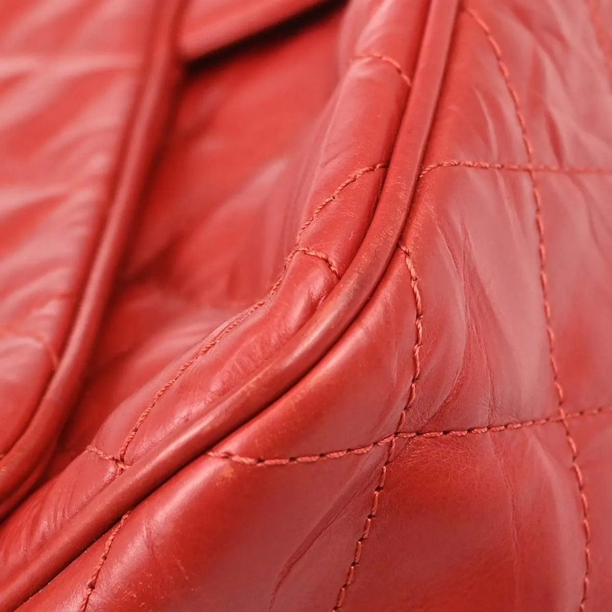 Chanel Casual Rock Airlines Flap Quilted Crumpled Calfskin Red Calfskin Shoulder Bag Bag (Pre-Owned)