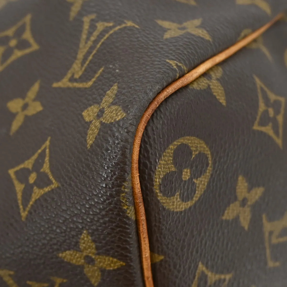 Louis Vuitton Keepall Bag Monogram Canvas Brown Canvas Travel Bag Bag (Pre-Owned)