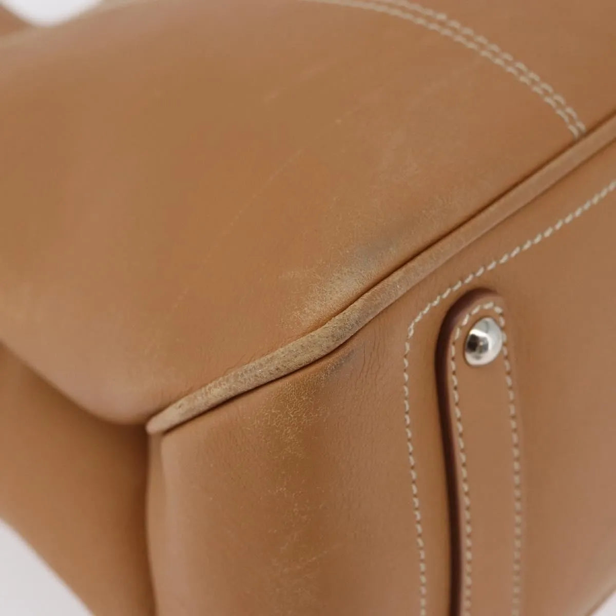 Salvatore Ferragamo Vintage Leather Beige Leather Handbag (Pre-Owned)