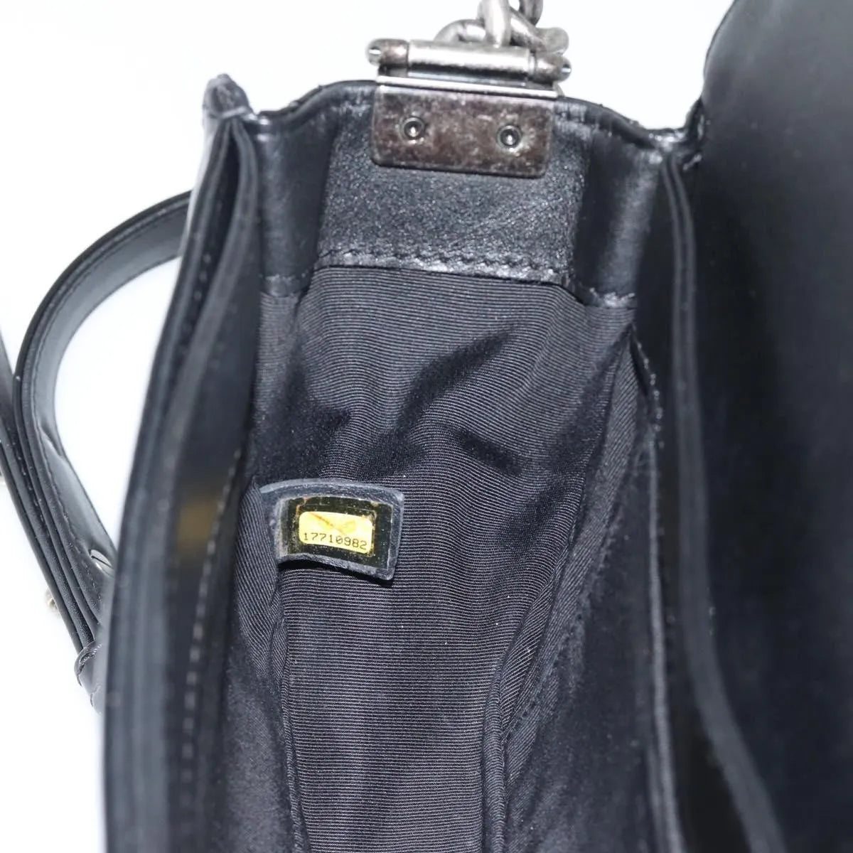 Chanel Boy Flap Patent Leather Black Patent_Leather Shoulder Bag Bag (Pre-Owned)