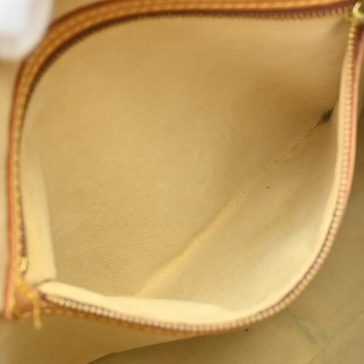 Louis Vuitton Monogram Looping Monogram Canvas Brown Canvas Shoulder Bag Bag (Pre-Owned)