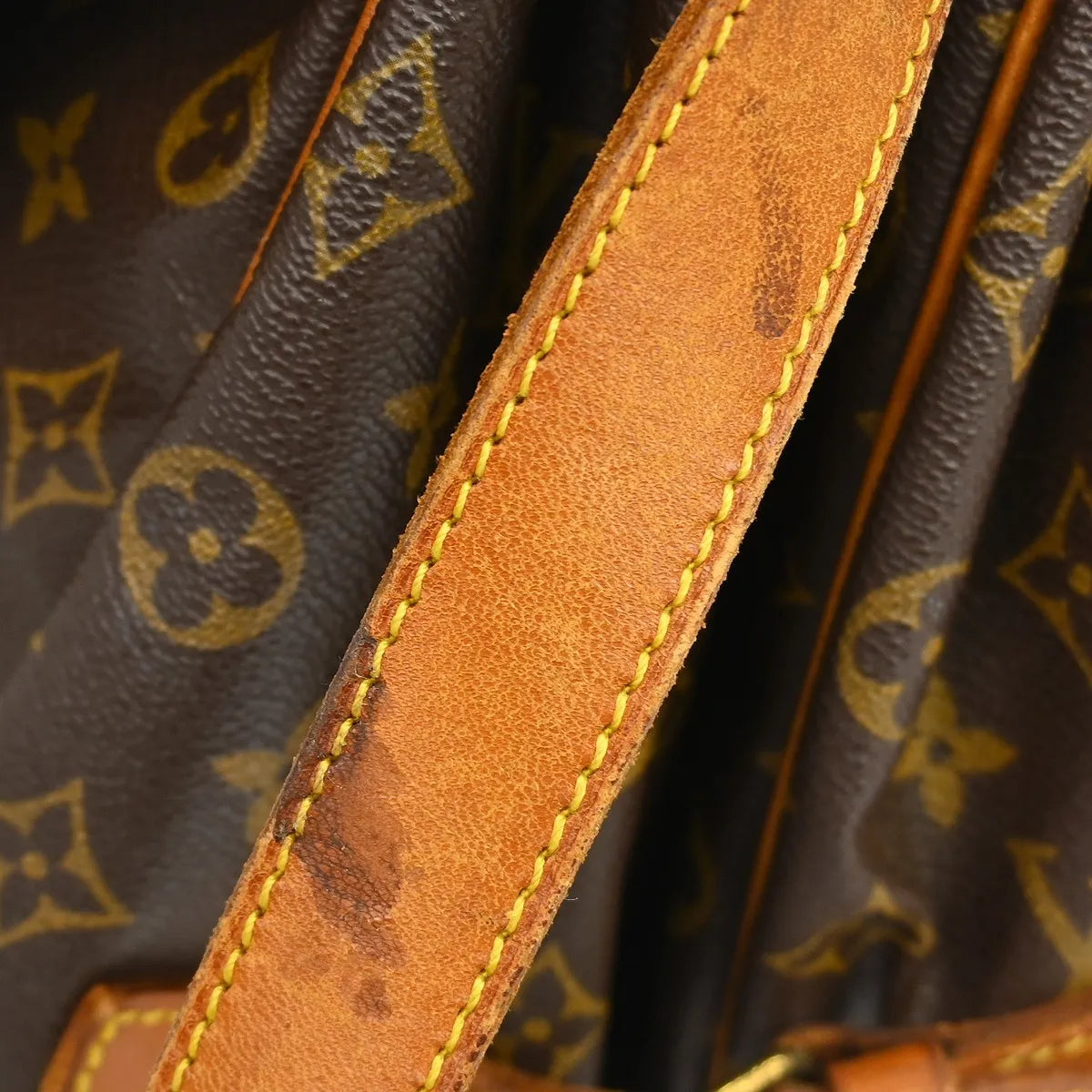 Louis Vuitton Saumur Monogram Brown Canvas Shoulder Bag Bag (Pre-Owned)