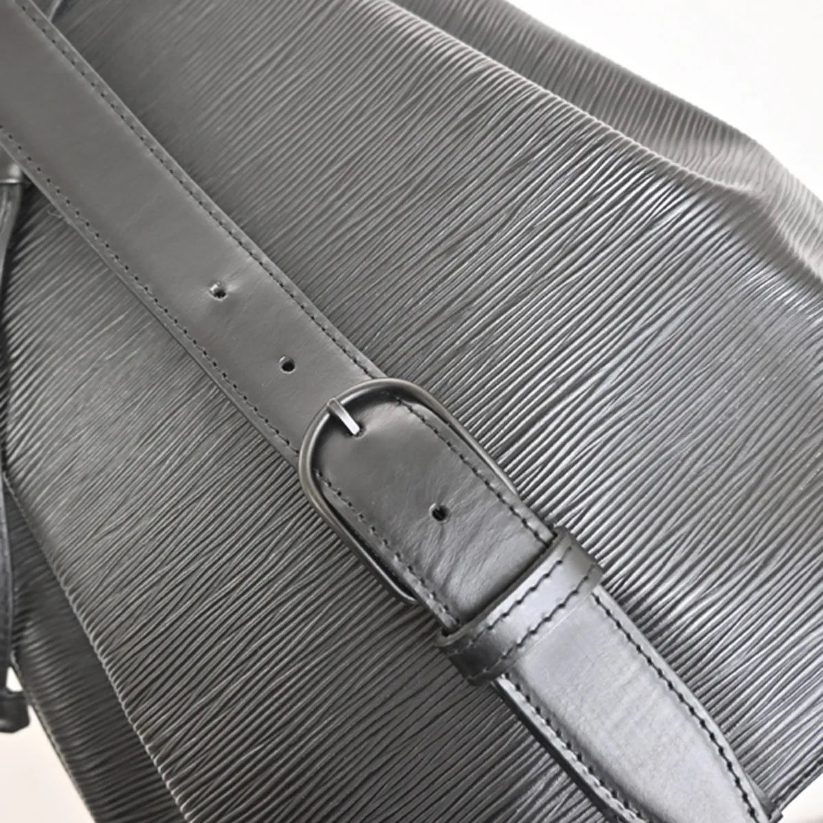 Louis Vuitton Sac A Dos Drawstring Epi Leather Black Leather Backpack Bag (Pre-Owned)