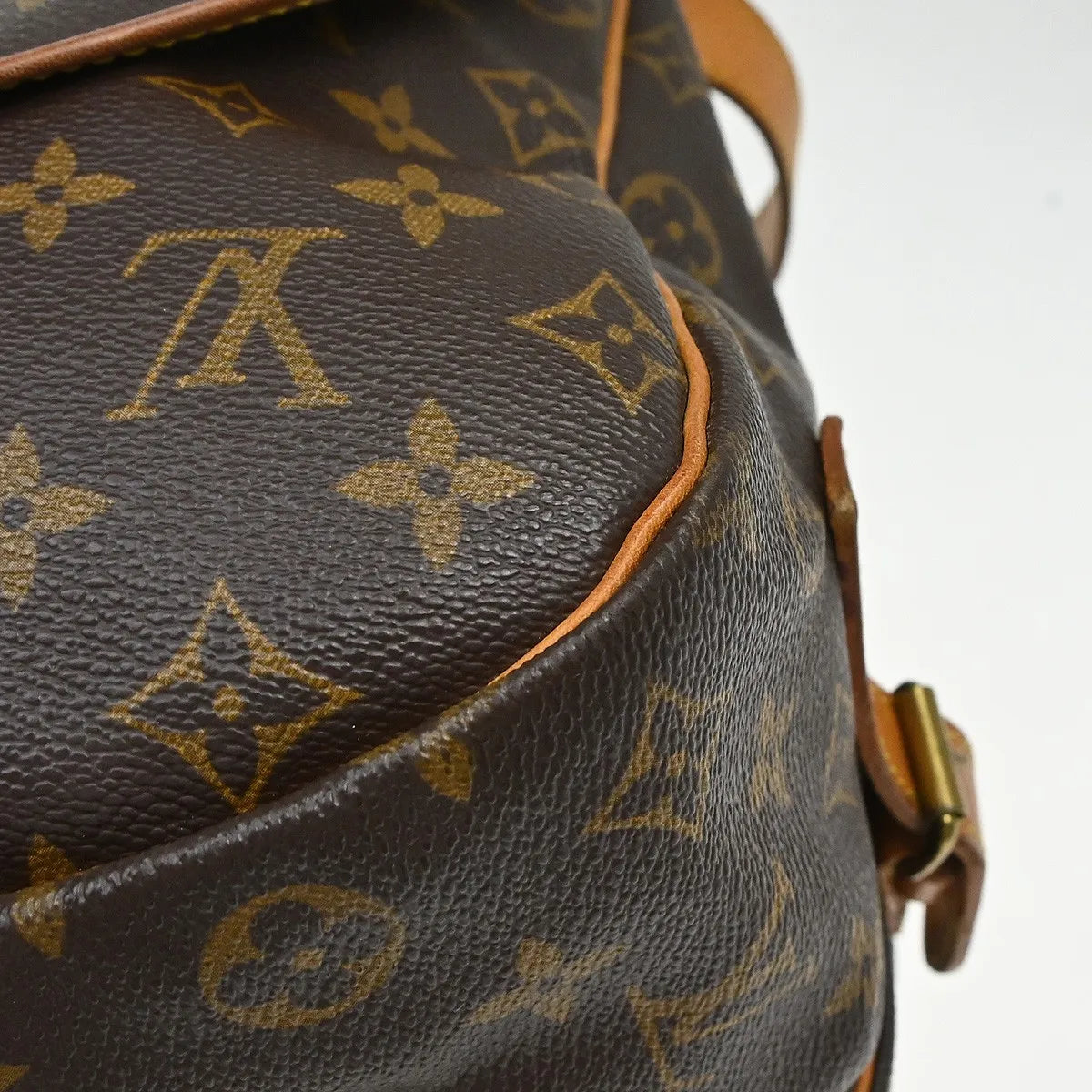 Louis Vuitton Saumur Monogram Canvas Brown Canvas Shoulder Bag Bag (Pre-Owned)