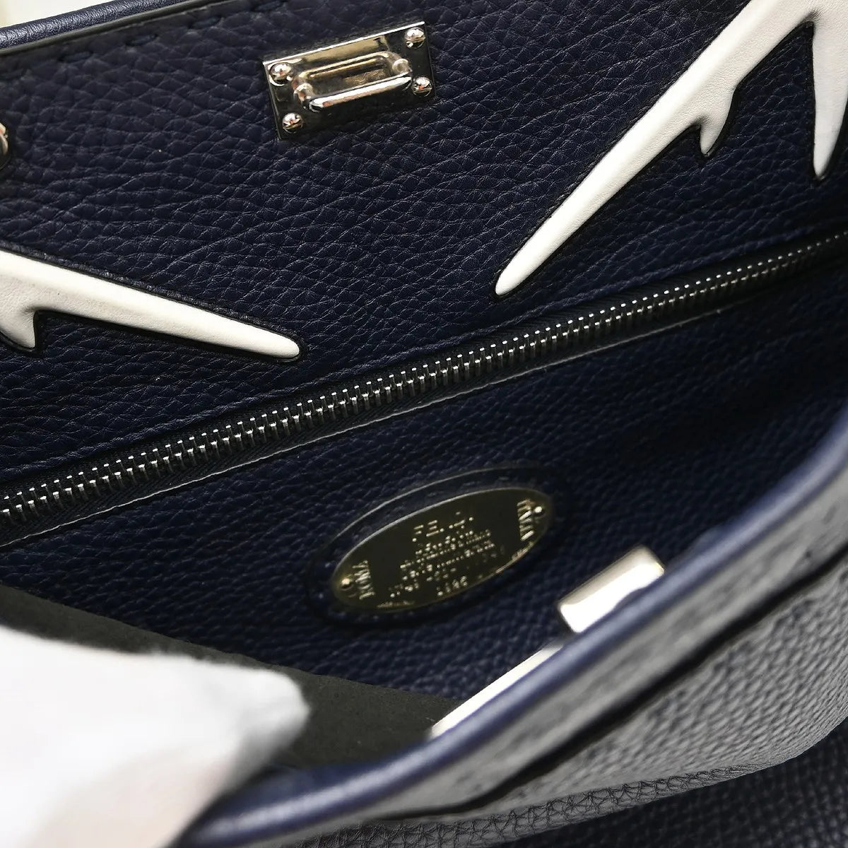 Fendi Selleria Peekaboo Fit Leather Navy Leather Handbag (Pre-Owned)