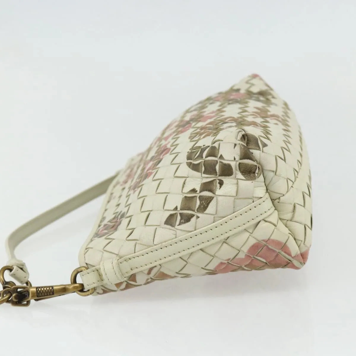 Bottega Veneta Intrecciato Clutch Leather White Leather Clutche & Pouche Bag (Pre-Owned)