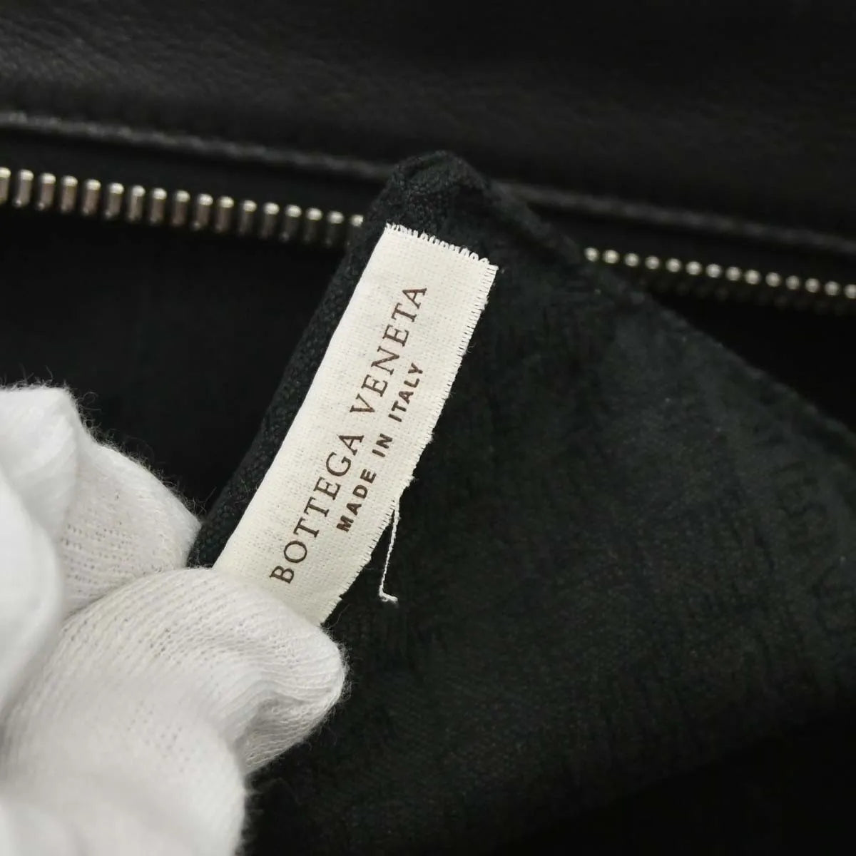 Bottega Veneta Zip Clutch Leather With Intrecciato Snakeskin Detail Black Leather Clutche & Pouche Bag (Pre-Owned)