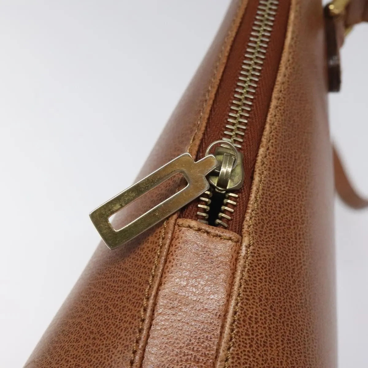Salvatore Ferragamo Vintage Leather Brown Leather Shoulder Bag Bag (Pre-Owned)