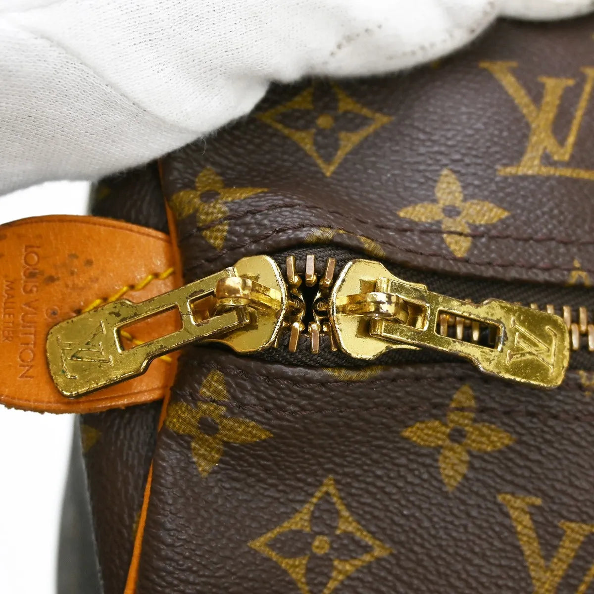 Louis Vuitton Keepall Monogram Canvas Brown Canvas Travel Bag Bag (Pre-Owned)