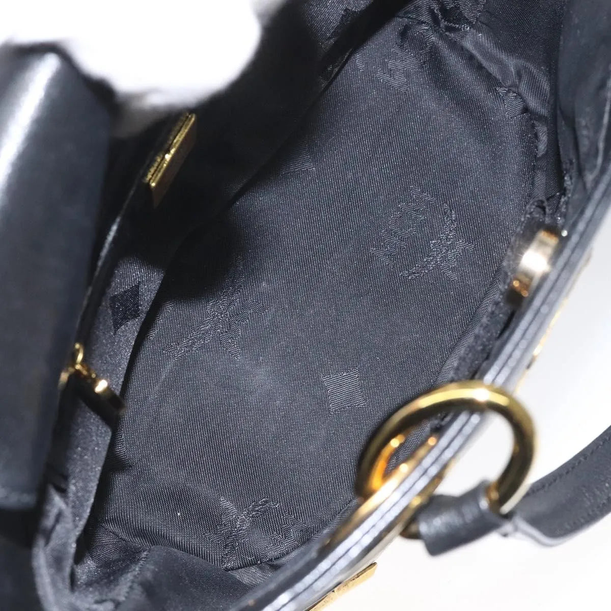 MCM Vintage Leather Black Leather Handbag (Pre-Owned)