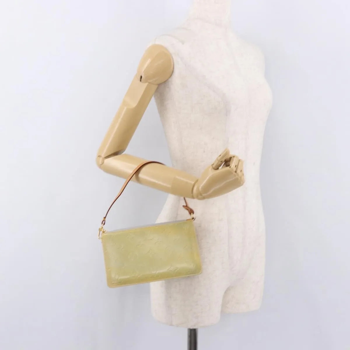 Louis Vuitton Lexington Pochette Patent Leather Gray Patent_Leather Clutche & Pouche Bag (Pre-Owned)