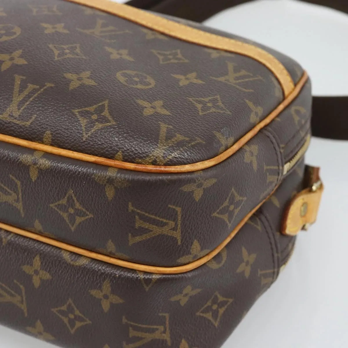 Louis Vuitton Reporter Monogram Brown Canvas Shoulder Bag Bag (Pre-Owned)
