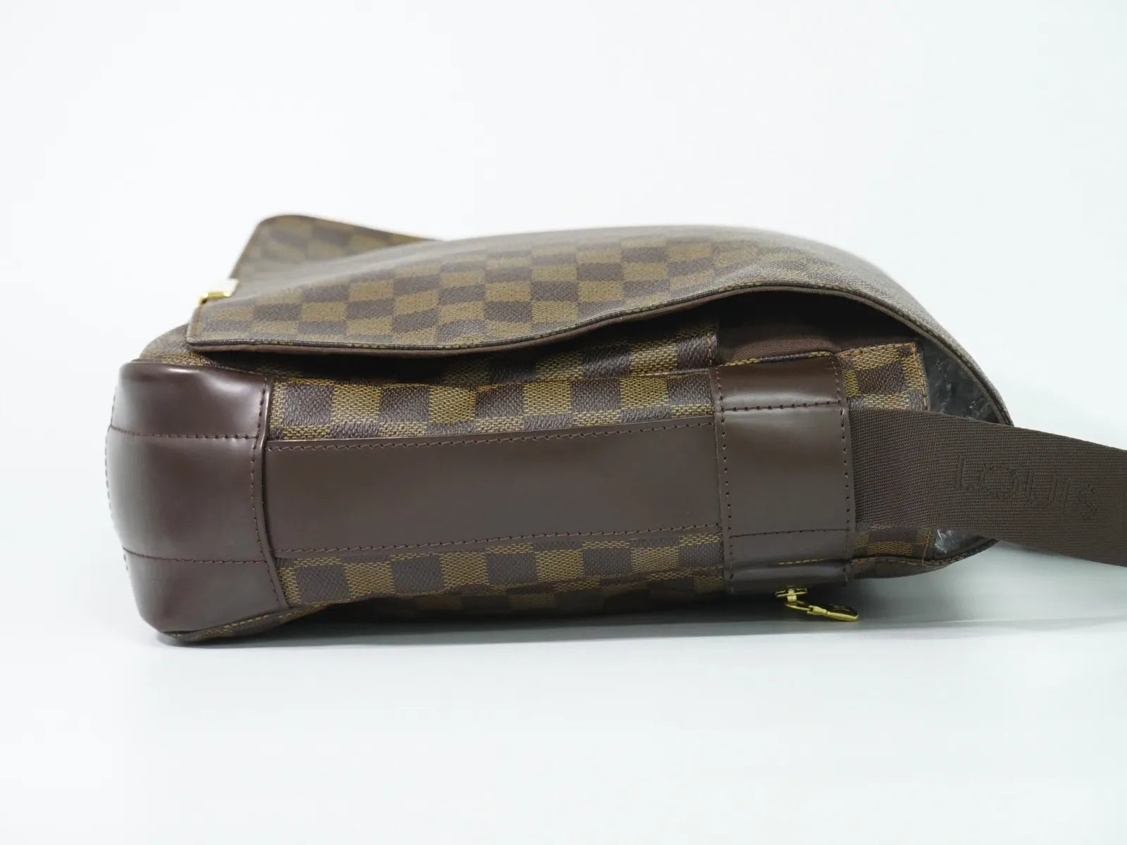 Louis Vuitton Bastille Damier Brown Canvas Shoulder Bag Bag (Pre-Owned)