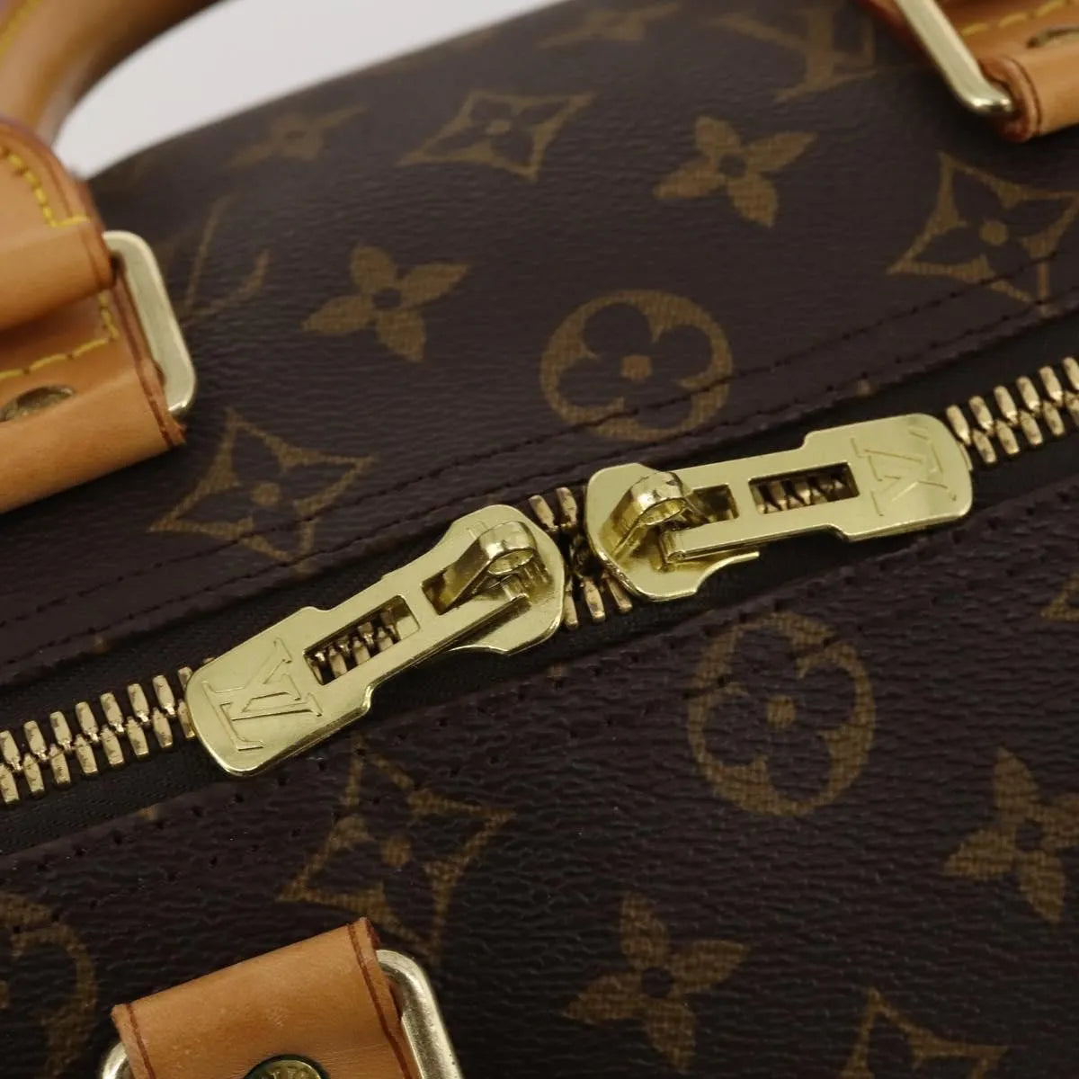 Louis Vuitton Keepall Monogram Canvas Brown Canvas Travel Bag Bag (Pre-Owned)