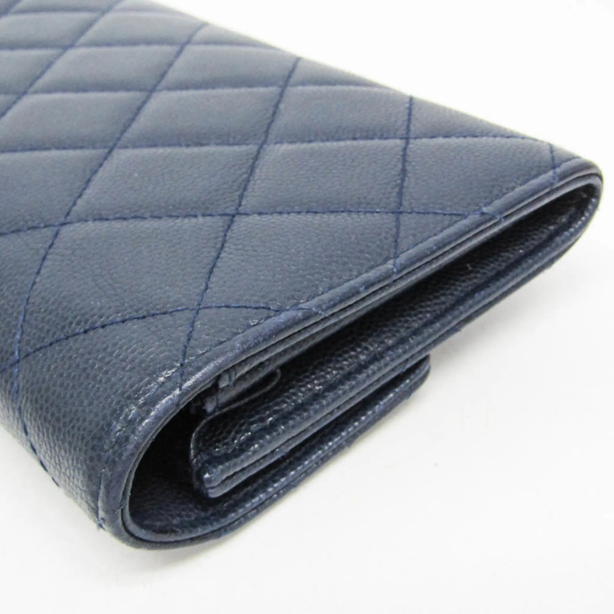 Chanel Matelasse Zippy Cc Navy Calfskin Wallets Accessory (Pre-Owned)