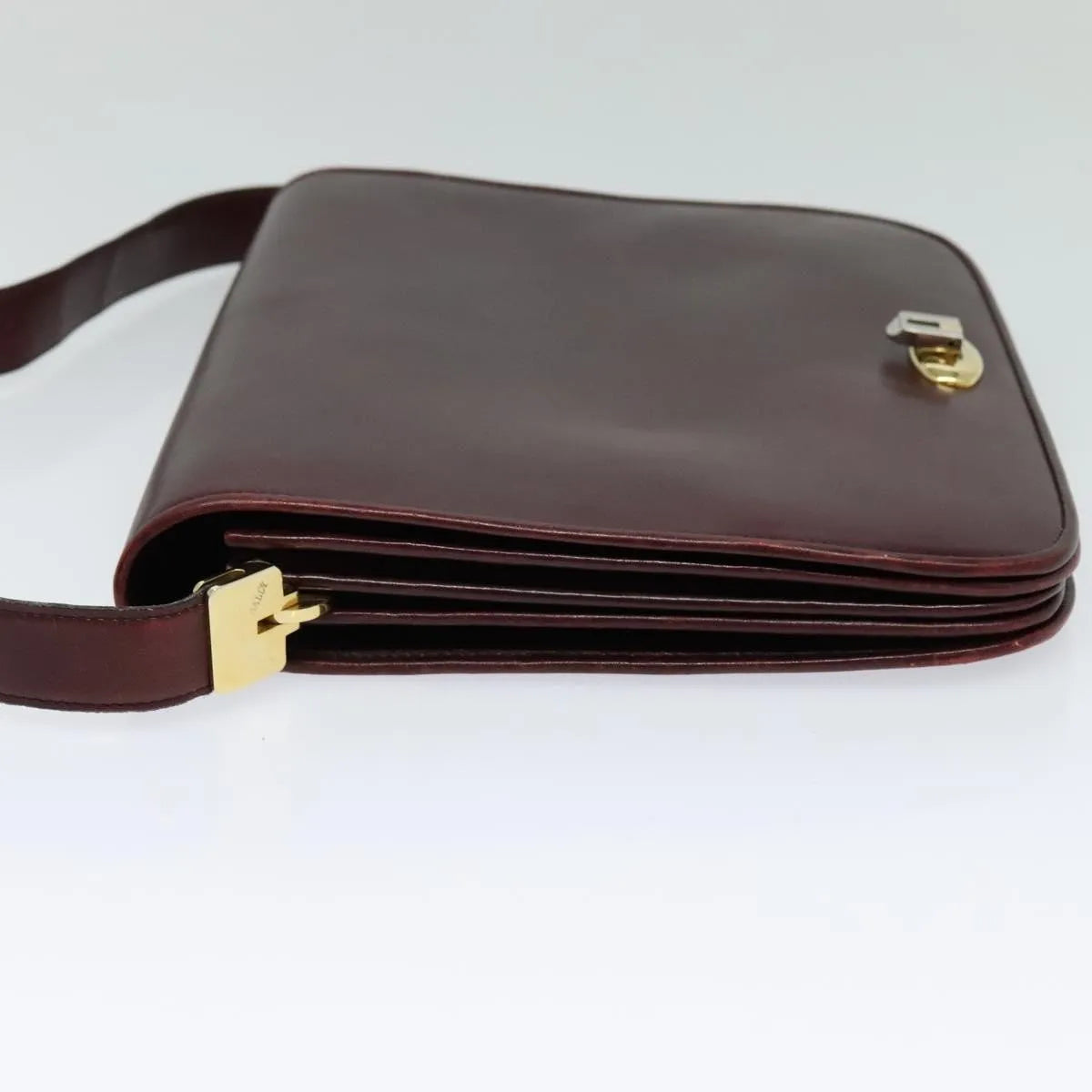 Bally Vintage Leather Burgundy Leather Shoulder Bag Bag (Pre-Owned)