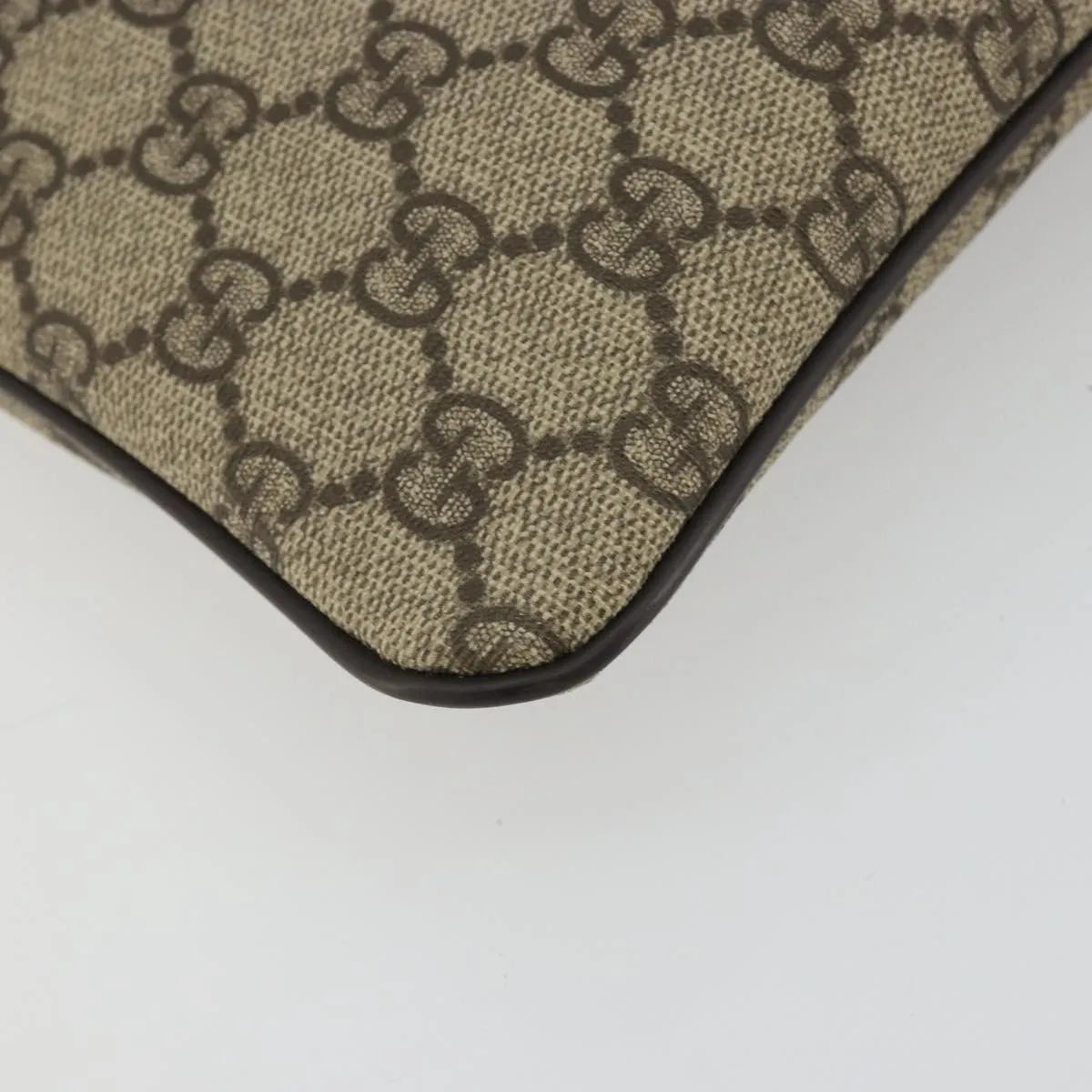 Gucci Zip Top Messenger Gg Canvas With Leather Beige Canvas Shoulder Bag Bag (Pre-Owned)