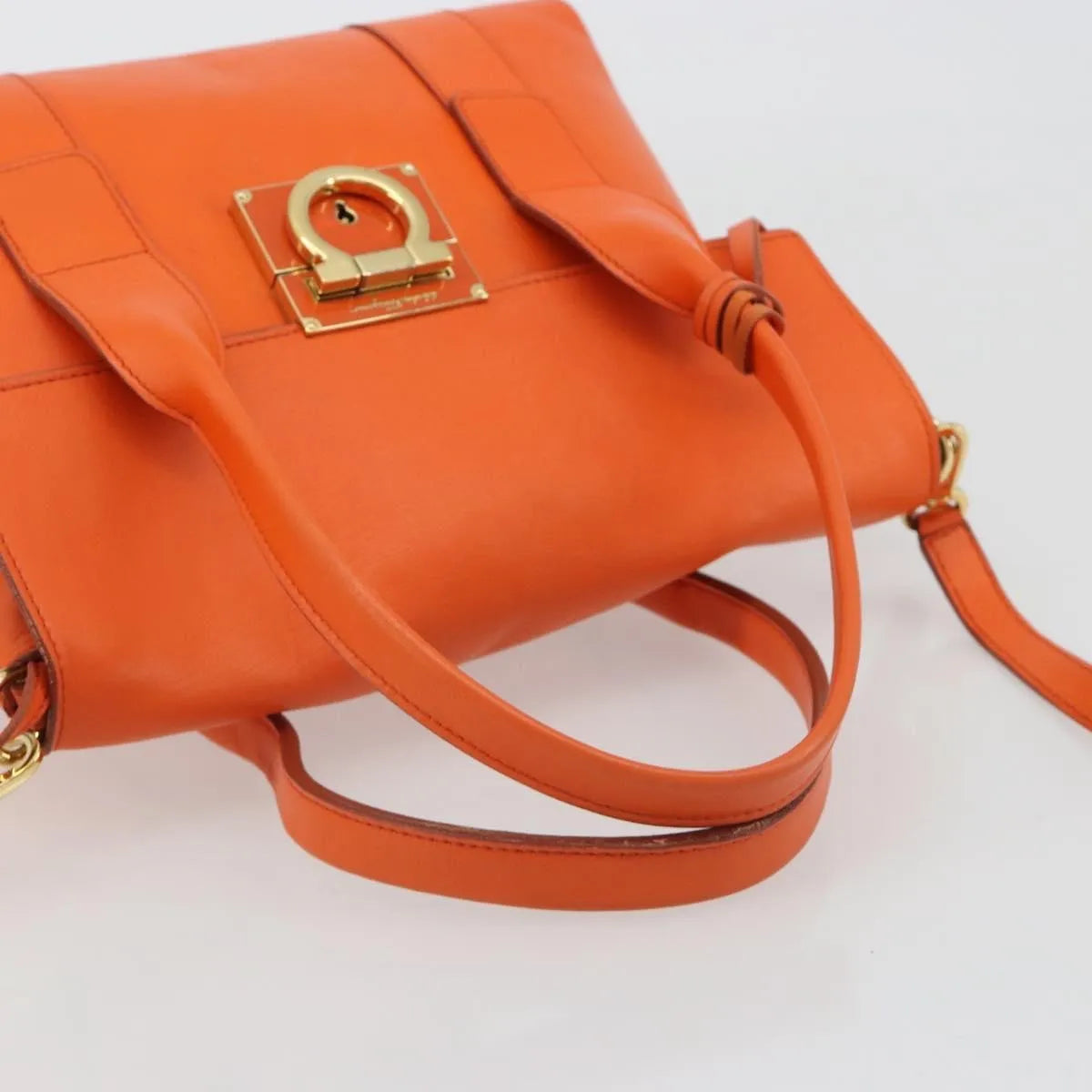 Salvatore Ferragamo Sookie Satchel Leather Orange Leather Handbag (Pre-Owned)