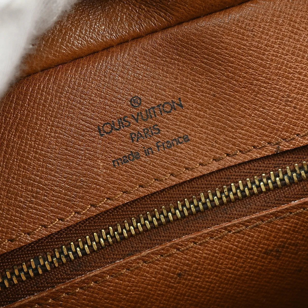 Louis Vuitton Nil Messenger Monogram Canvas Brown Canvas Shoulder Bag Bag (Pre-Owned)