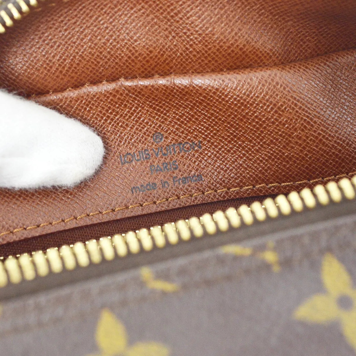 Louis Vuitton Nil Messenger Monogram Canvas Brown Canvas Shoulder Bag Bag (Pre-Owned)