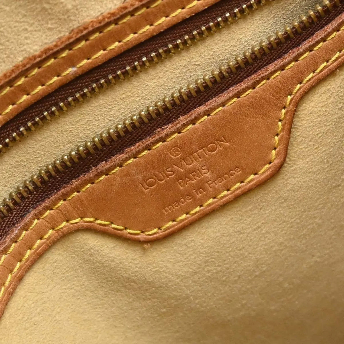 Louis Vuitton Monogram Looping Monogram Canvas Brown Canvas Shoulder Bag Bag (Pre-Owned)