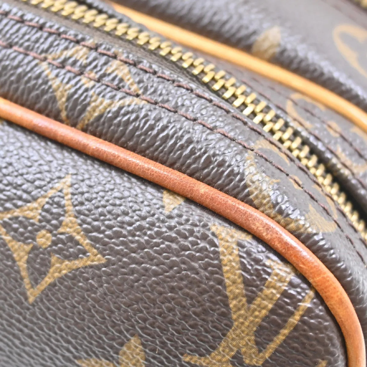 Louis Vuitton Reporter Monogram Canvas Brown Canvas Shoulder Bag Bag (Pre-Owned)