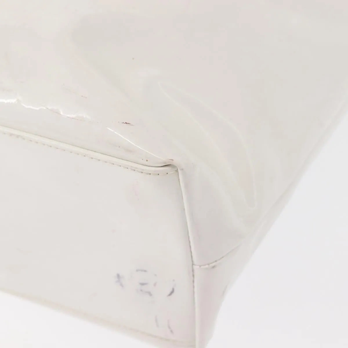 Salvatore Ferragamo Gancini Tote Patent Leather White Patent_Leather Tote Bag Bag (Pre-Owned)