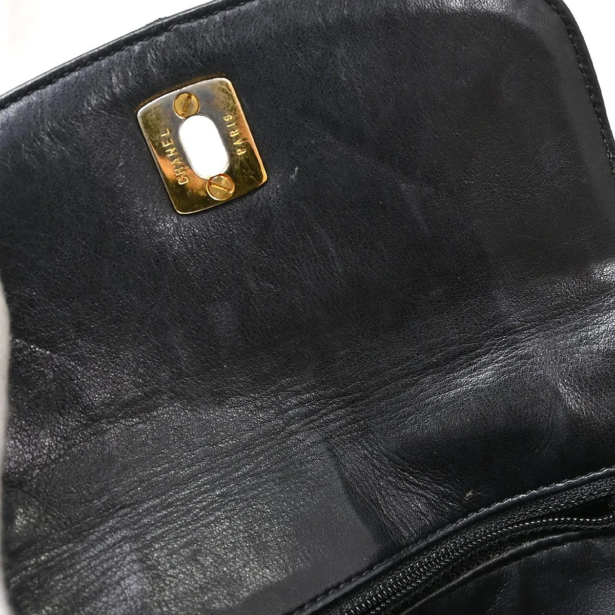 Chanel Vintage Cc Flap Waist Quilted Leather Black Leather Clutche & Pouche Bag (Pre-Owned)