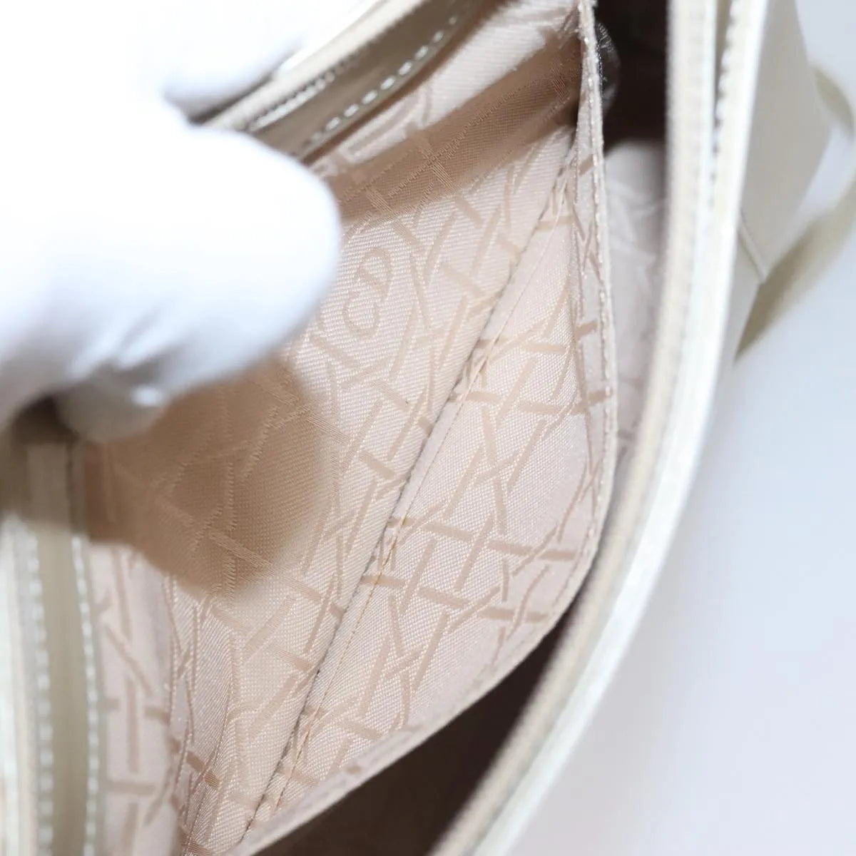 Christian Dior Shoulder Patent Leather Beige Patent_Leather Shoulder Bag Bag (Pre-Owned)