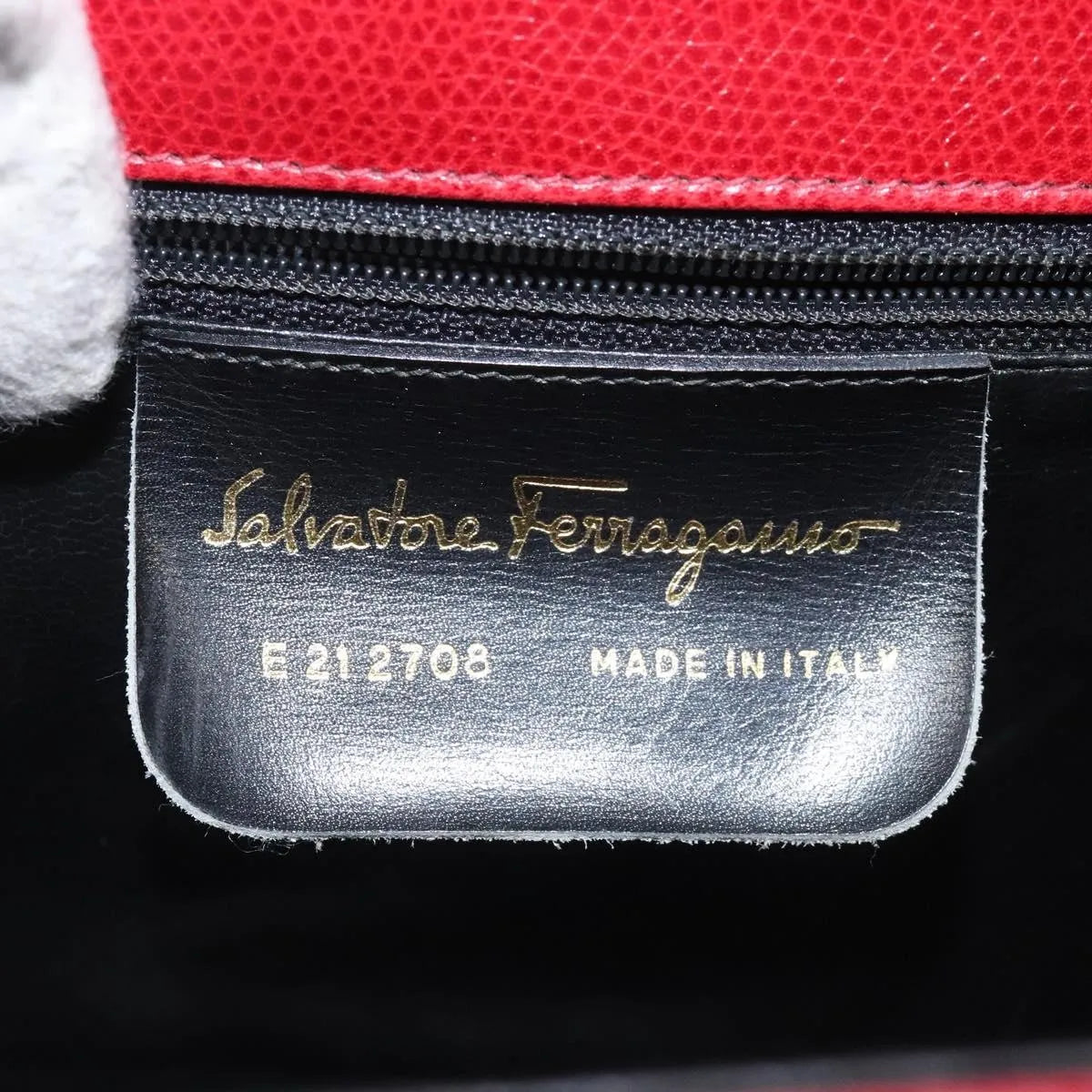 Salvatore Ferragamo Vintage Leather Red Leather Shoulder Bag Bag (Pre-Owned)