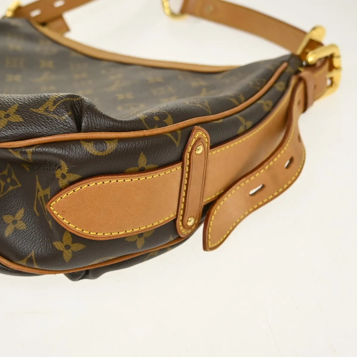 Louis Vuitton Tulum Monogram Canvas Brown Canvas Shoulder Bag Bag (Pre-Owned)