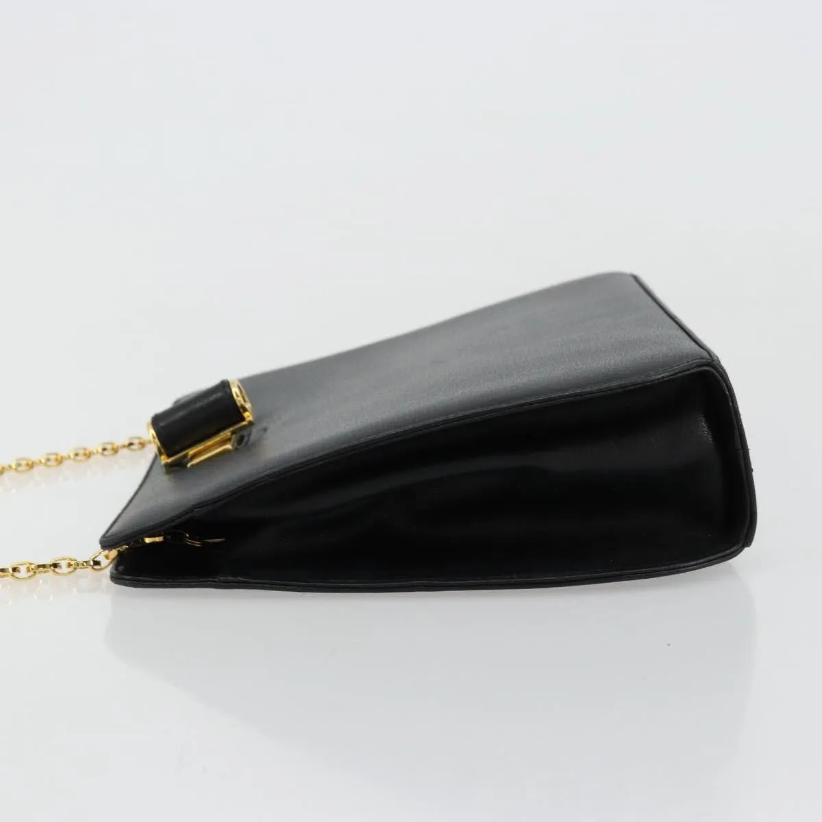 Salvatore Ferragamo Vintage Chain Leather Black Leather Shoulder Bag Bag (Pre-Owned)