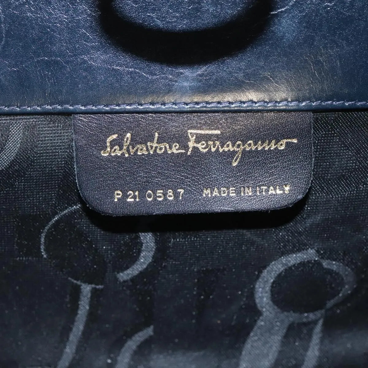 Salvatore Ferragamo Vintage Gancini Chain Leather Navy Leather Shoulder Bag Bag (Pre-Owned)