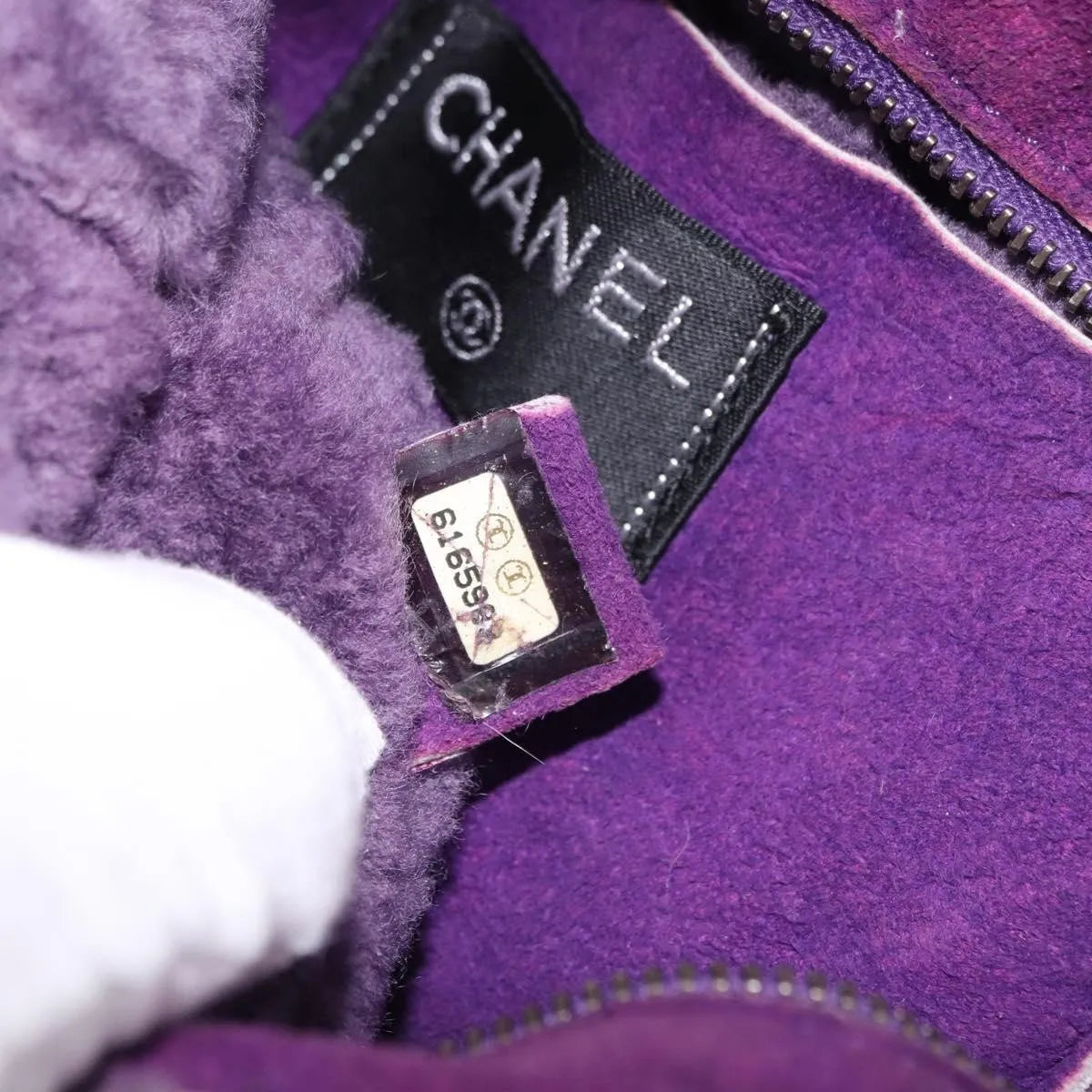 Chanel Cc Logo Shearling And Suede Purple Suede Shoulder Bag Bag (Pre-Owned)