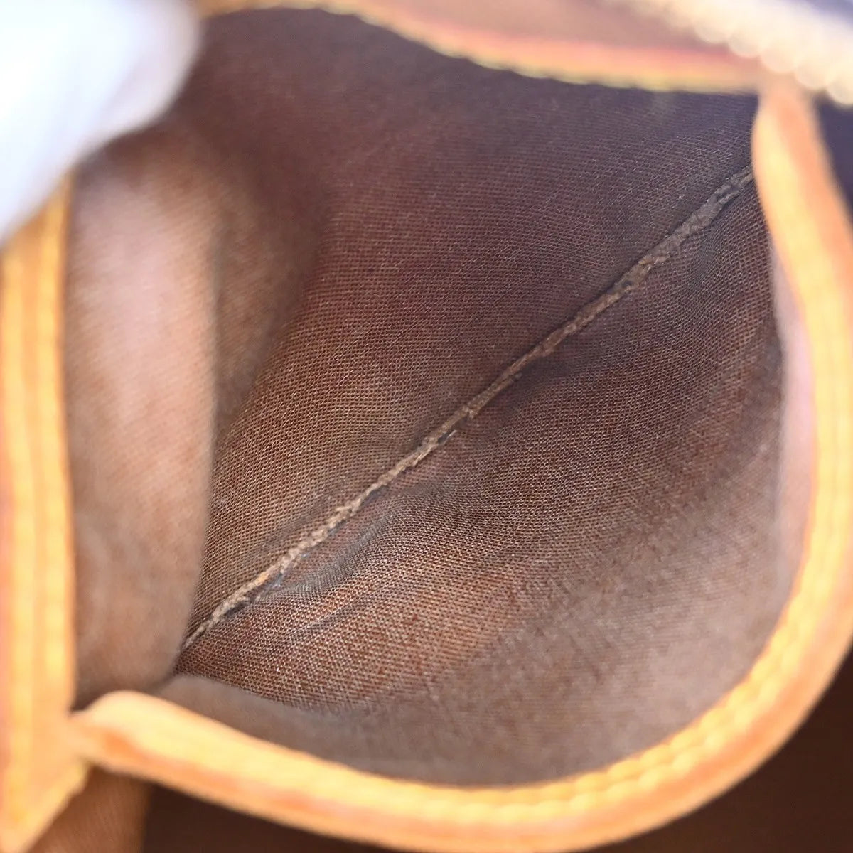 Louis Vuitton Speedy Monogram Brown Canvas Handbag (Pre-Owned)