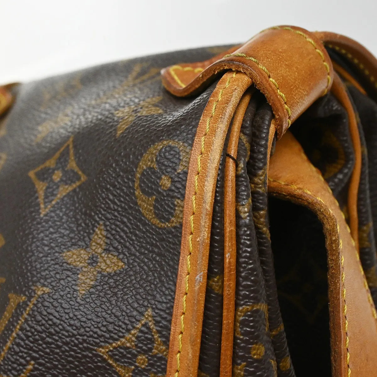 Louis Vuitton Saumur Monogram Canvas Brown Canvas Shoulder Bag Bag (Pre-Owned)