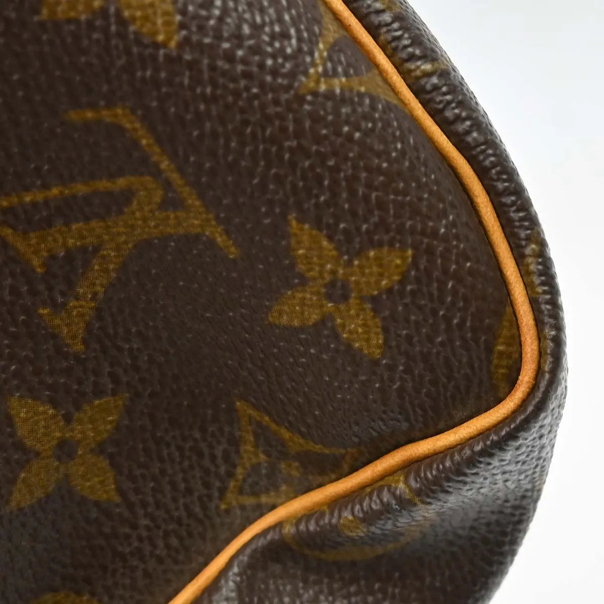 Louis Vuitton Keepall Monogram Canvas Brown Canvas Travel Bag Bag (Pre-Owned)