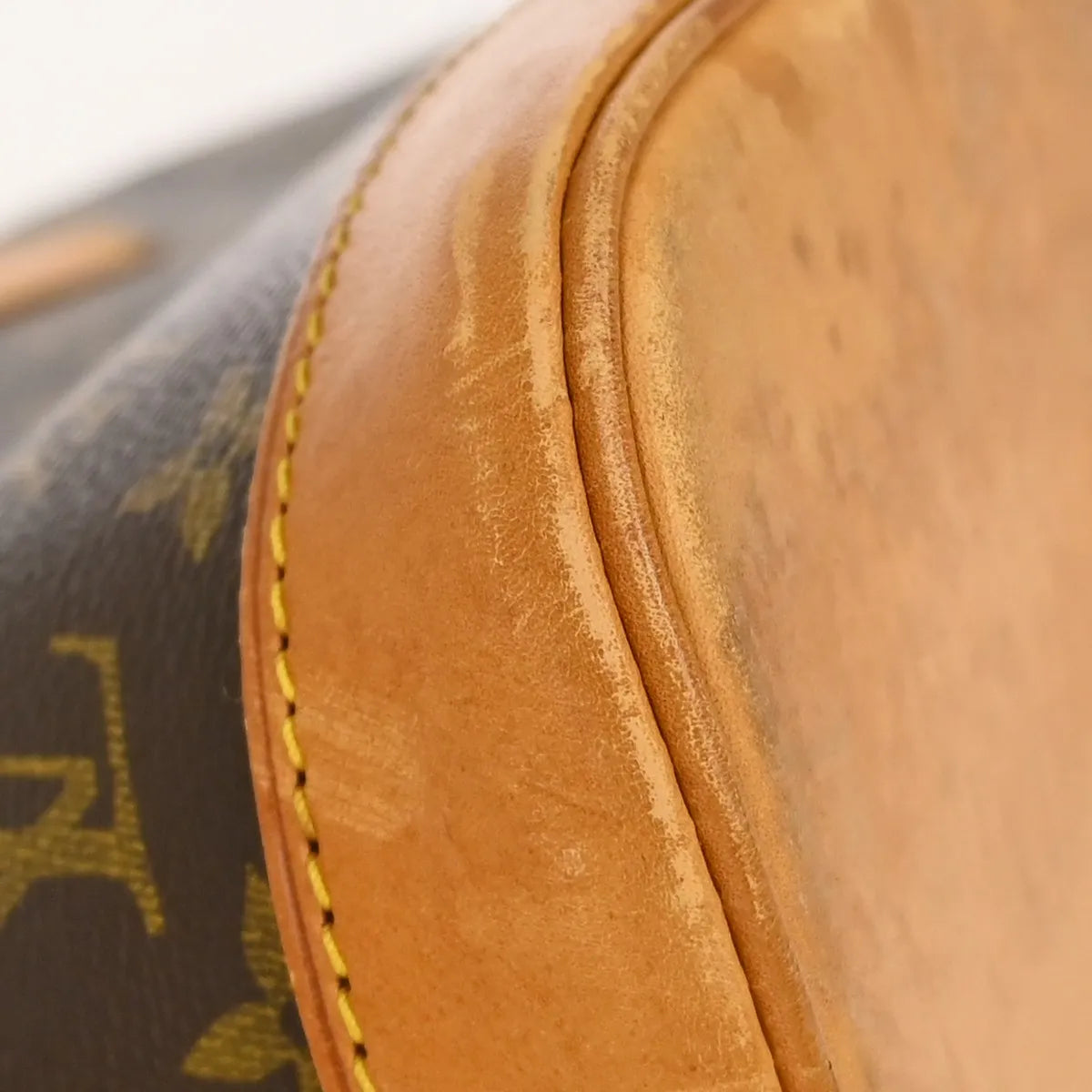 Louis Vuitton Alma Monogram Brown Canvas Handbag (Pre-Owned)