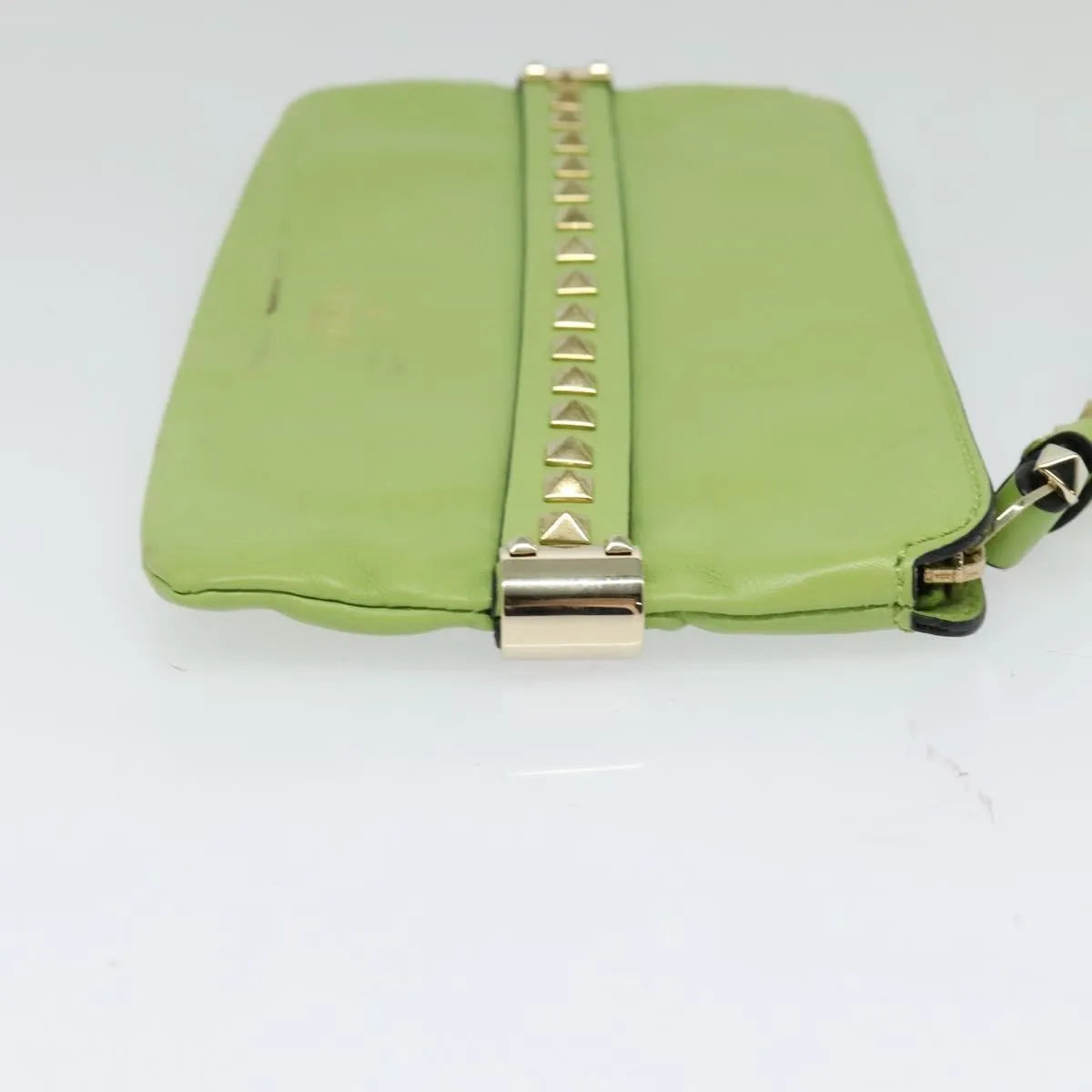 Valentino Garavani Rockstud Wristlet Leather Green Leather Clutche & Pouche Bag (Pre-Owned)